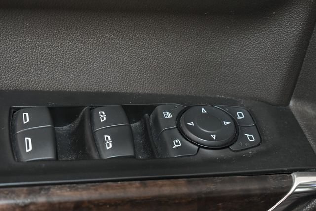 Used 2020  GMC Denali image 23