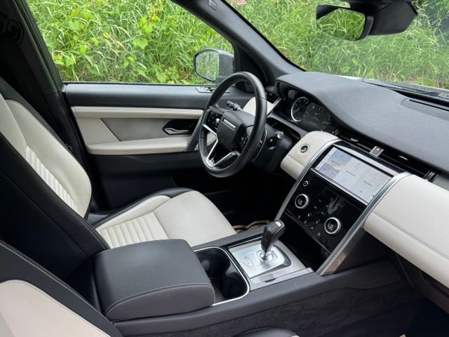 Used 2023 Fuji White Land Rover S R-Dynamic image 19