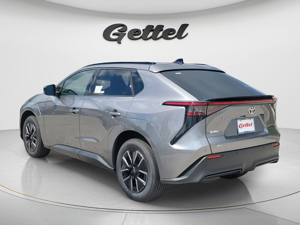 New 2026 Heavy Metal <sup>1</sup> Toyota  XLE image 7