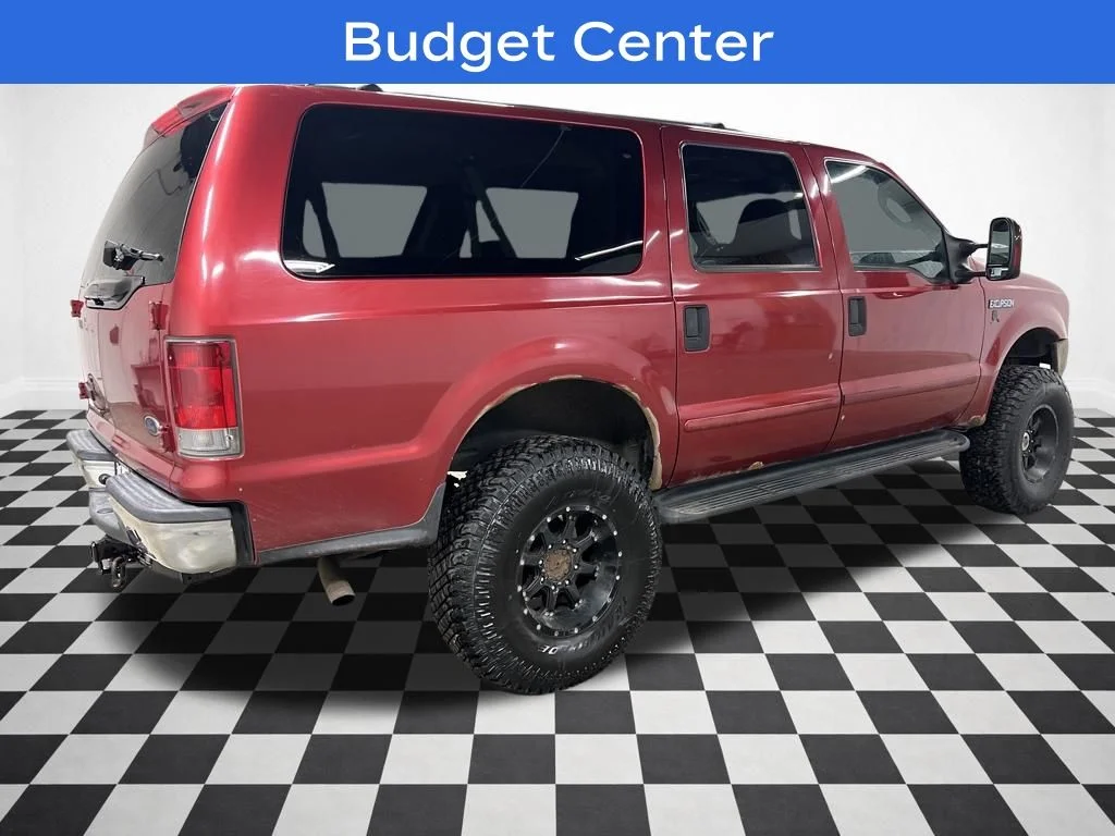 Used 2005 Red Ford XLS image 8