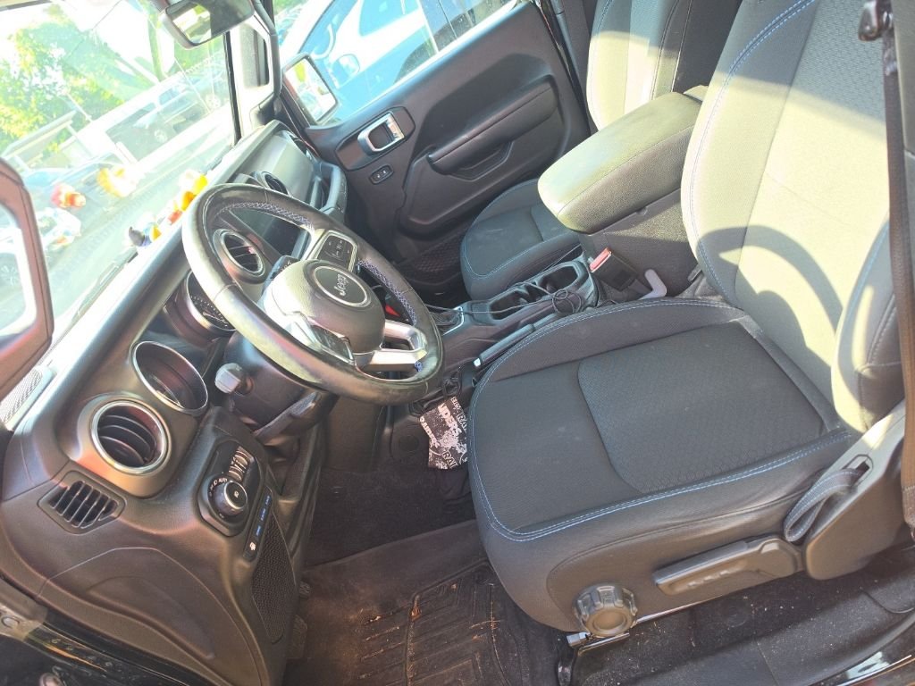 Used 2022 Black Clearcoat Jeep Unlimited Rubicon 4xe image 7