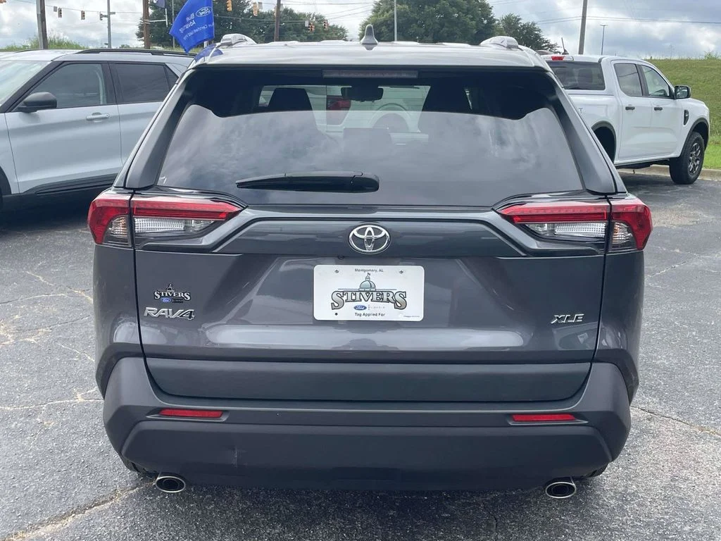 Used 2023 Gray Toyota XLE image 4