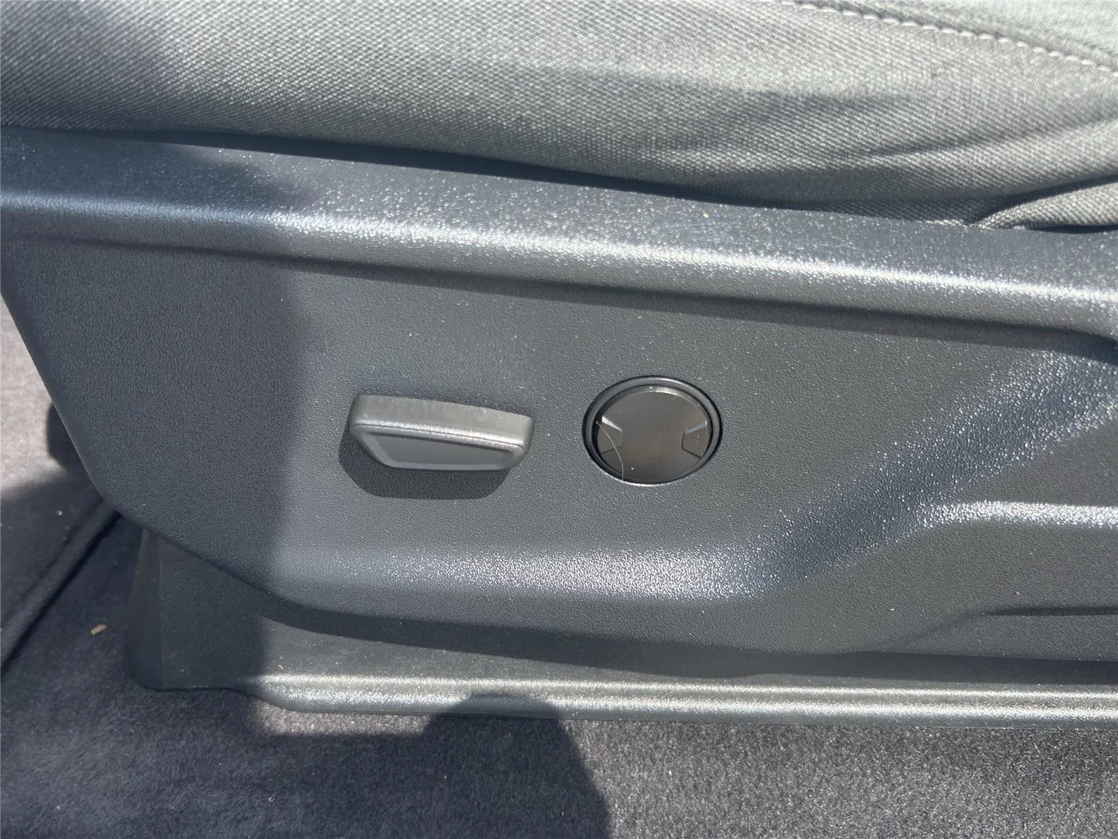 Used 2023 Iconic Silver Ford XLT image 12