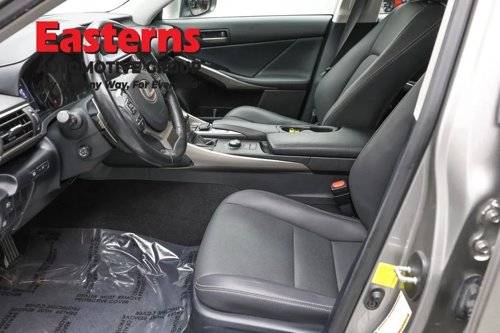 Used 2019 Silver Lexus 300 image 14