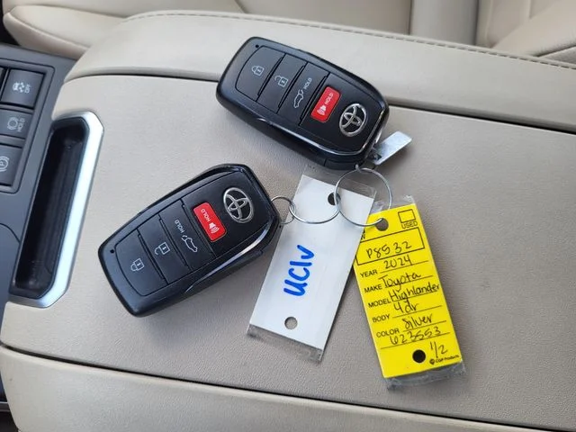 Used 2024 Silver Toyota XLE image 26