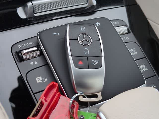 New 2026 Polar White Mercedes-Benz GLE 450 image 37