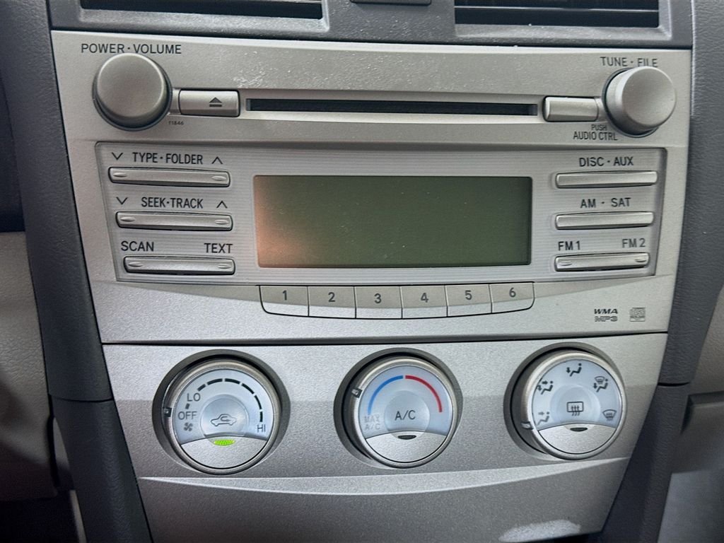 Used 2011 Silver Toyota  image 14