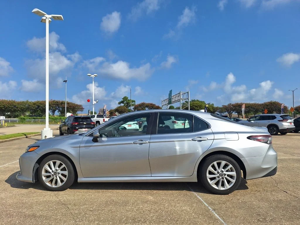 Used 2023 Silver Toyota LE image 8