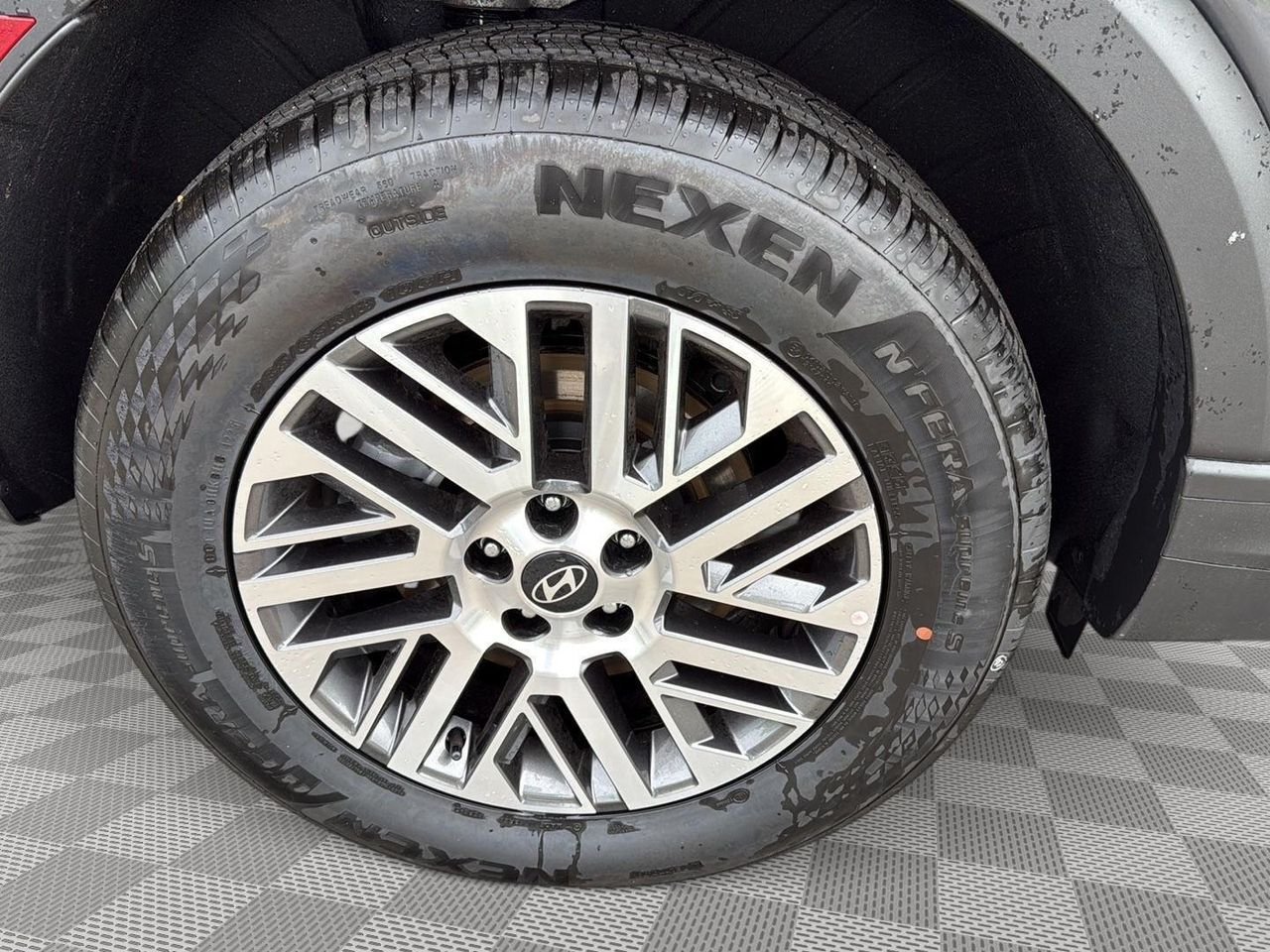 New 2026 Ecotronic Gray Pearl Hyundai SE AWD image 46