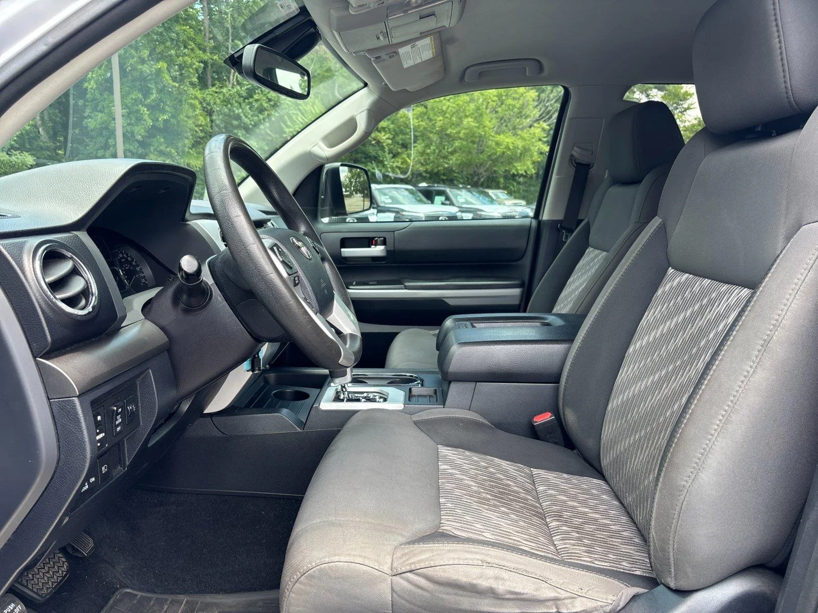 Used 2018 Silver Sky Metallic Toyota SR5 image 14
