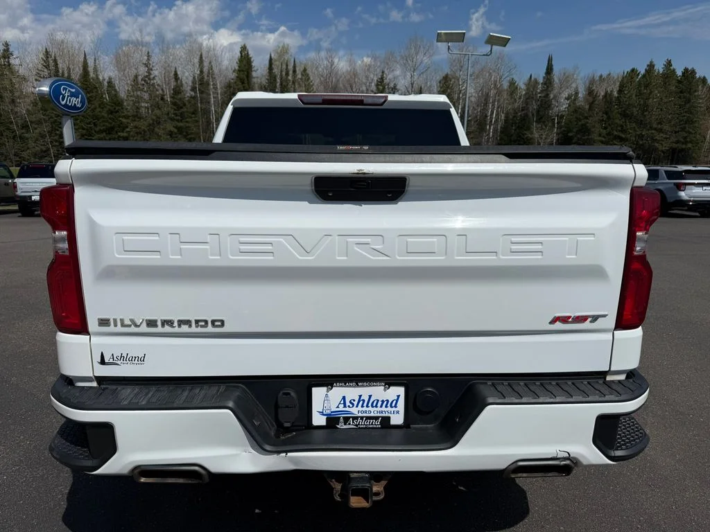 Used 2021 White Chevrolet RST image 4