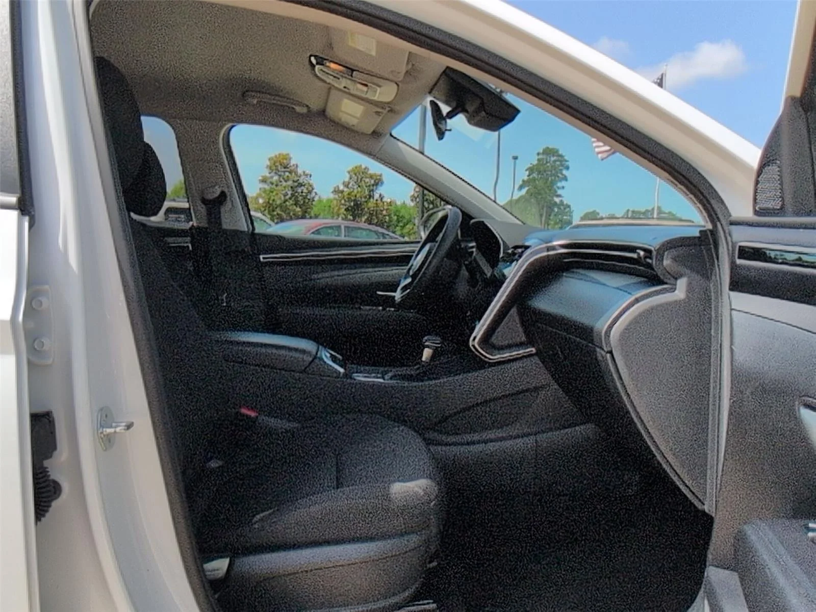 Used 2024 White Pearl Hyundai SEL image 21