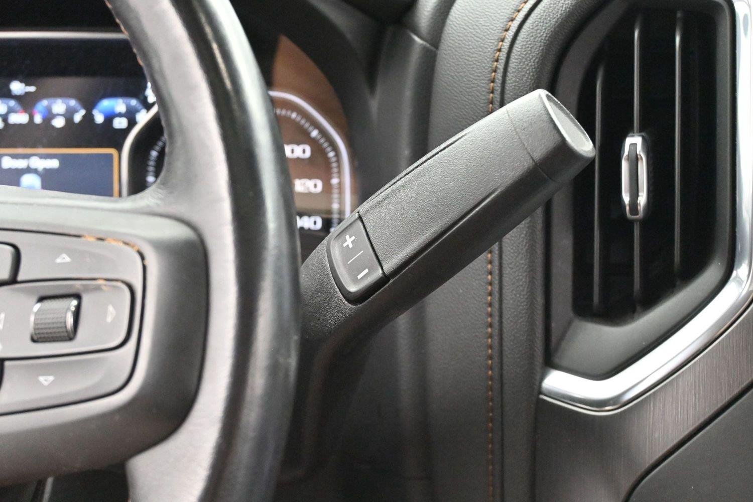 Used 2021 Summit White GMC AT4 image 28