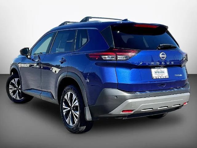 Used 2023 Caspian Blue Nissan  image 4