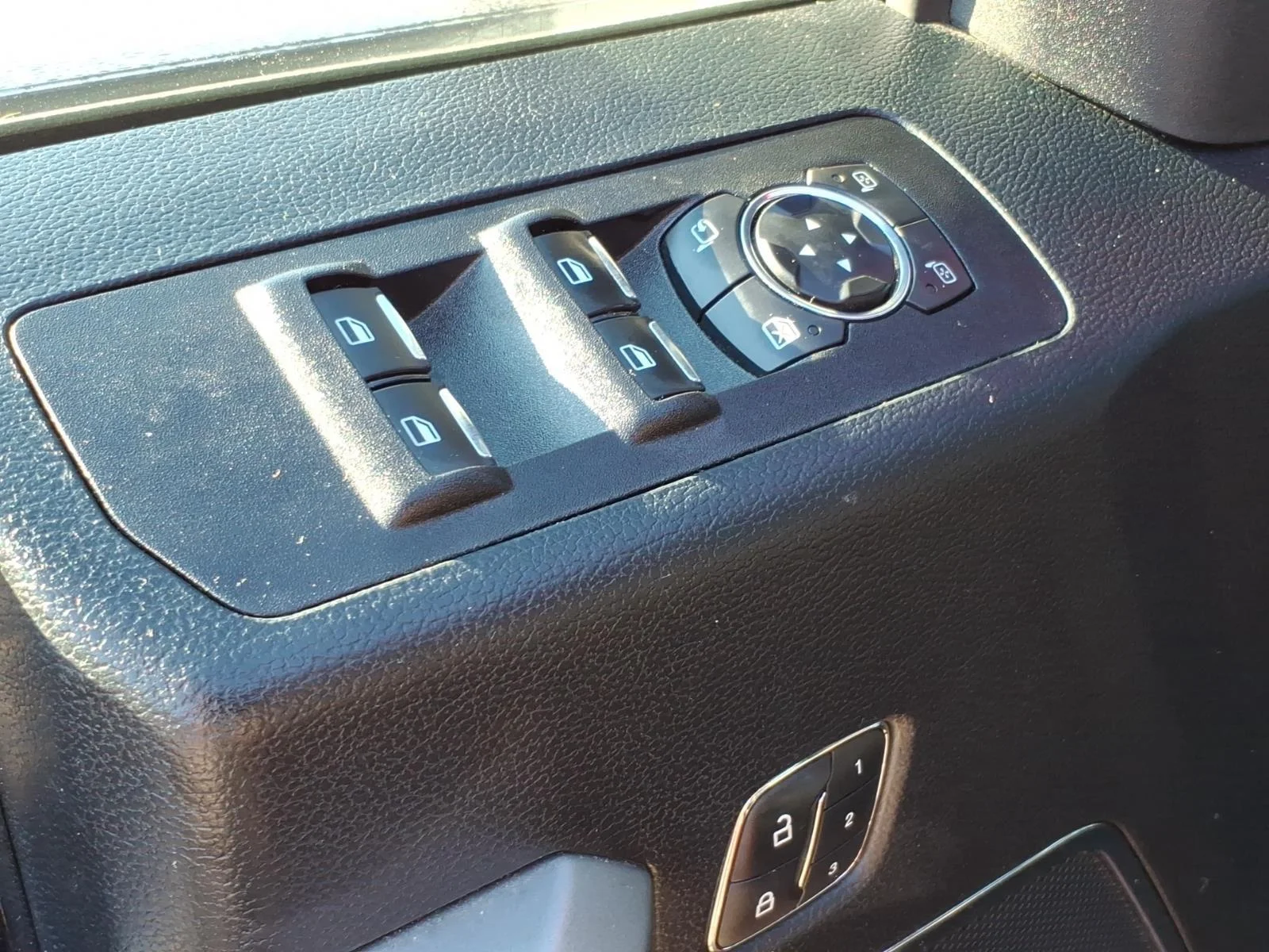 Used 2020 RED Ford LARIAT image 12