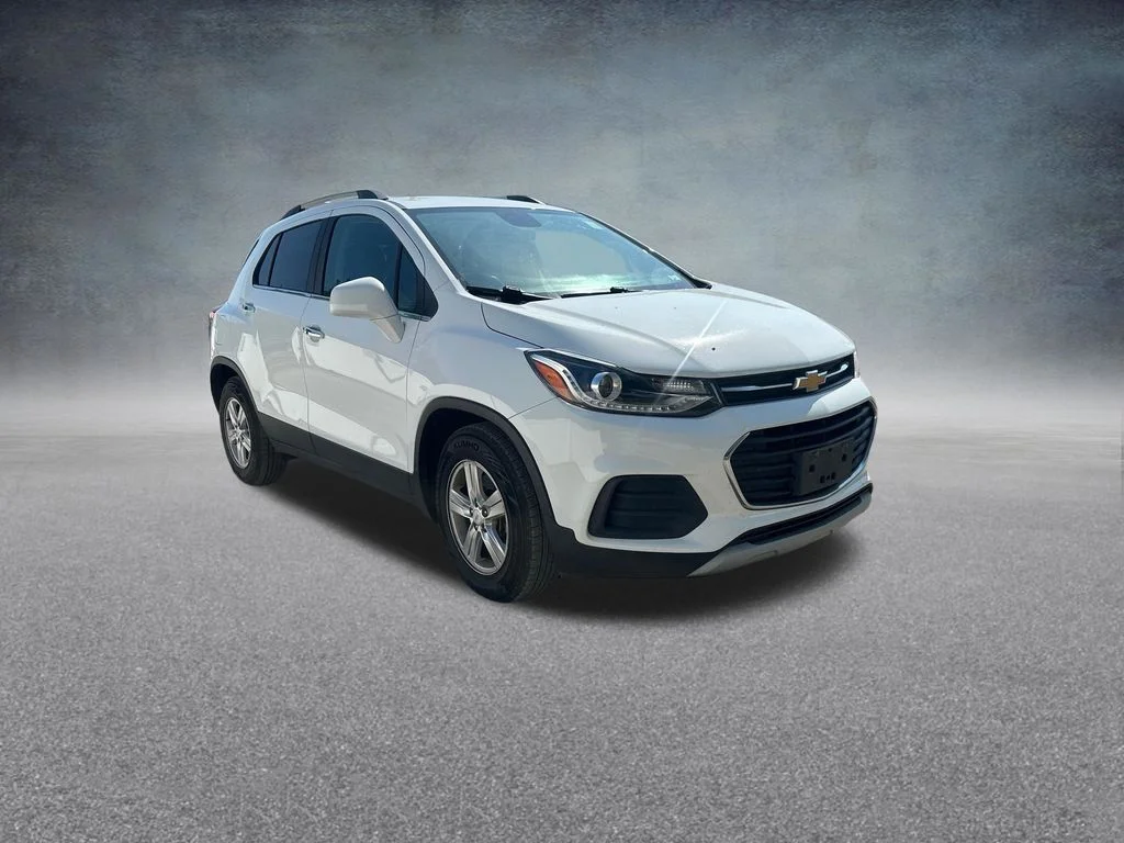 Used 2020 White Chevrolet LT image 8