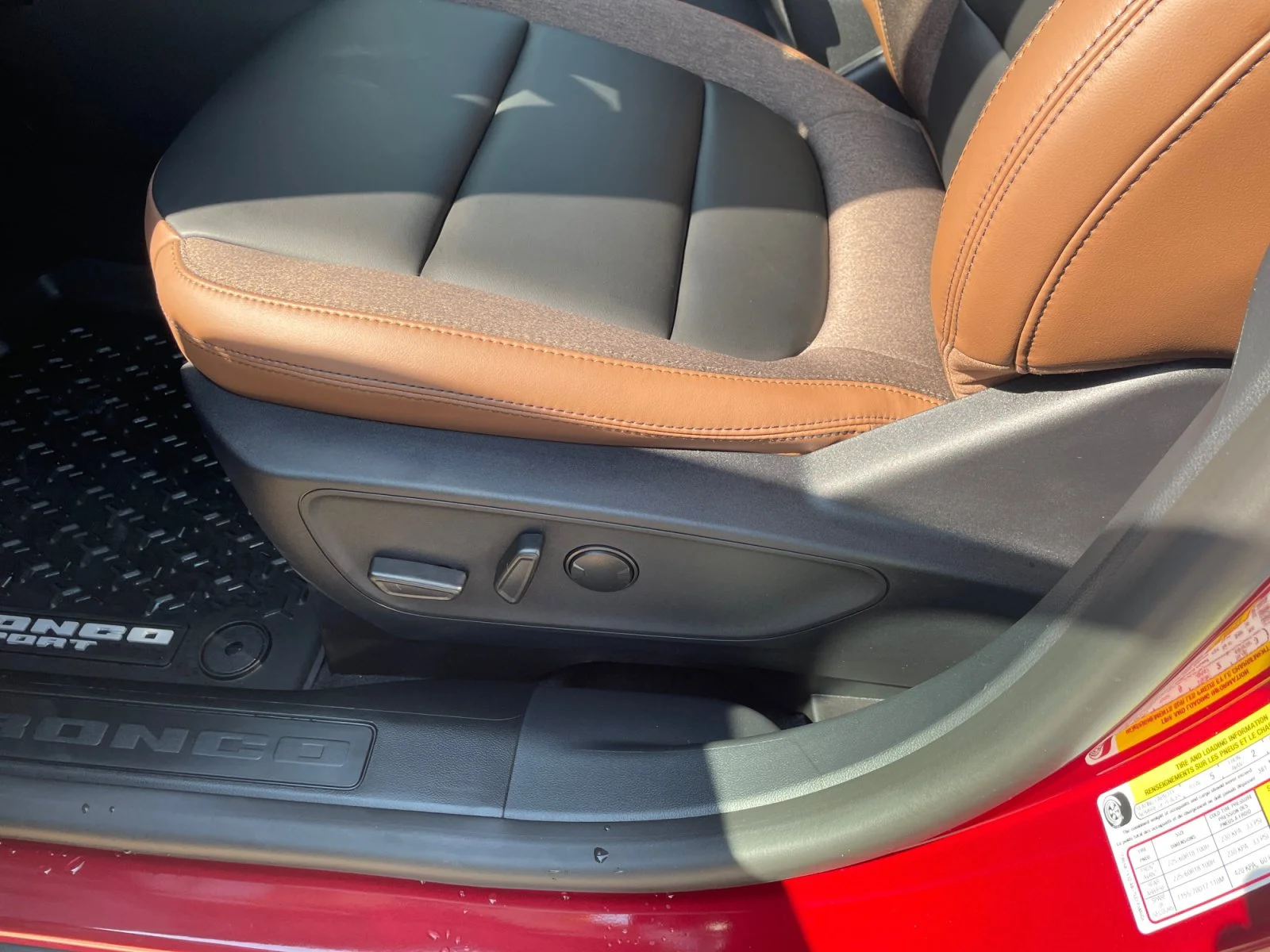 New 2026 Ruby Red Metallic Tinted Clearcoat Ford Outer Banks image 14