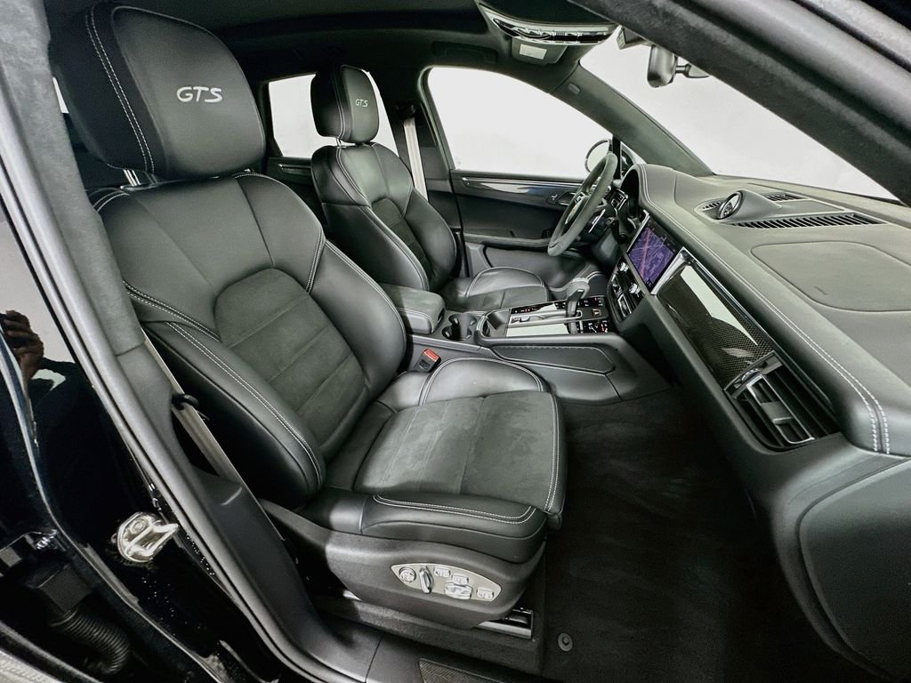 Pre-Owned 2026 Porsche Macan GTS, photo 29