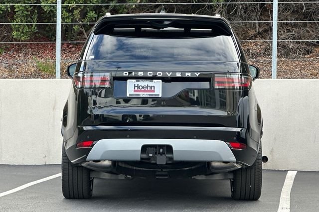 New 2026 Black Land Rover  image 4