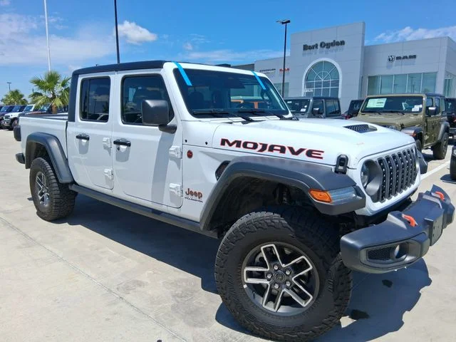 2026 Jeep Gladiator Mojave Auto's photo