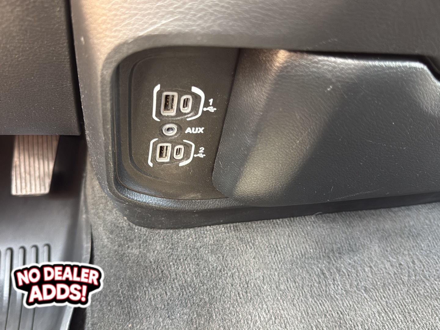 Used 2023 Billet Silver Metallic Clearcoat Ram Laramie image 24