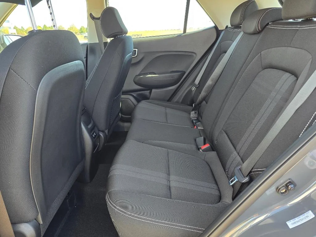 2025 Hyundai Venue SEL - Photo 13