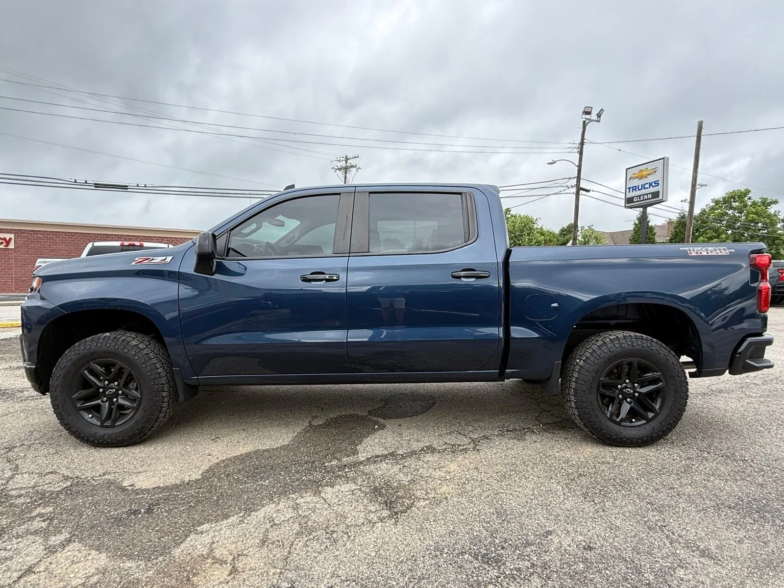 Used 2020 Blue Chevrolet LT Trail Boss image 4
