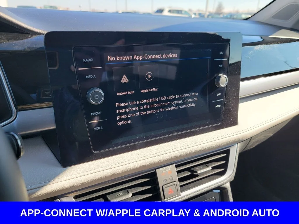 2026 Volkswagen Taos SEL - Photo 40