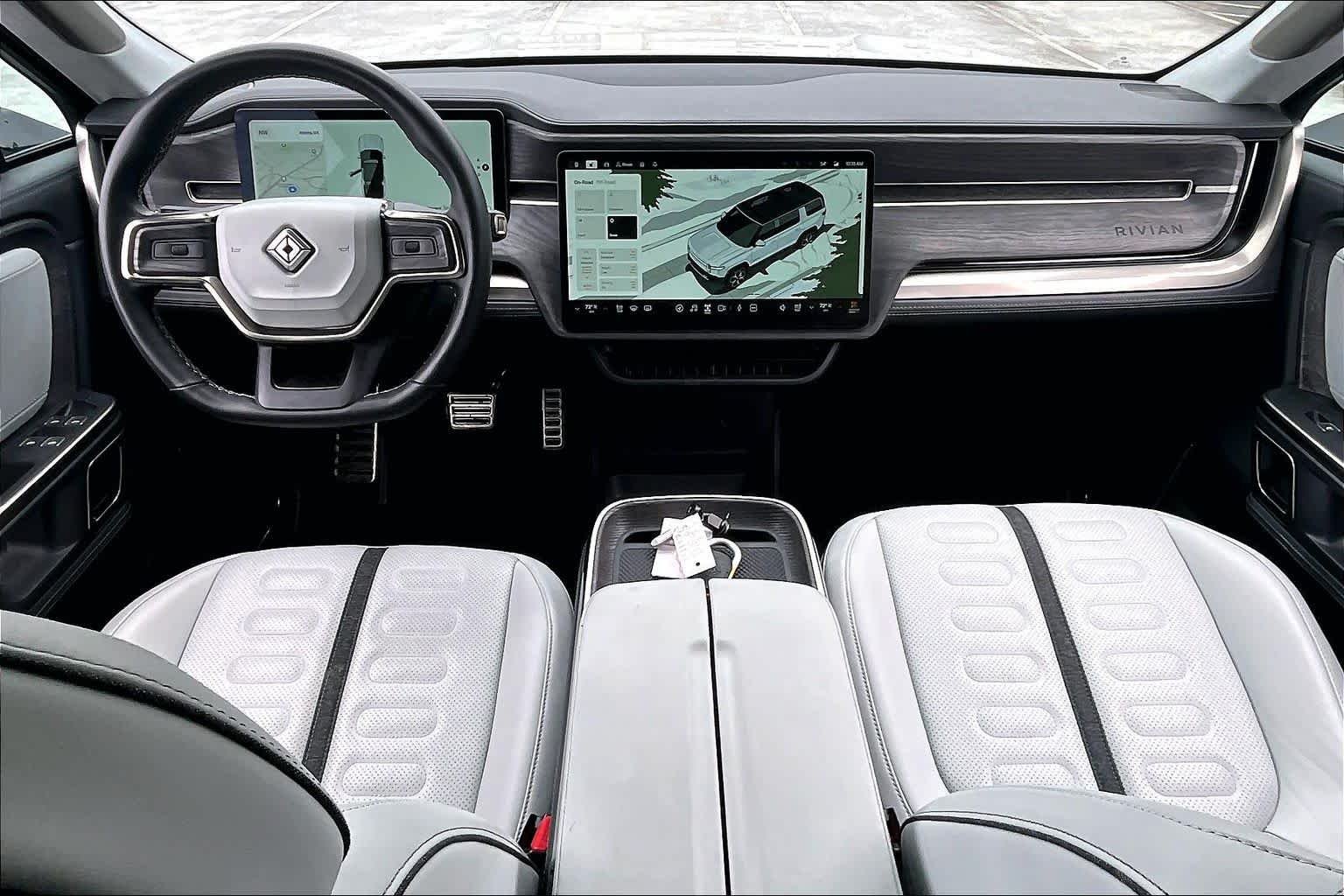 Used 2023 Glacier White Rivian Launch Edition image 14