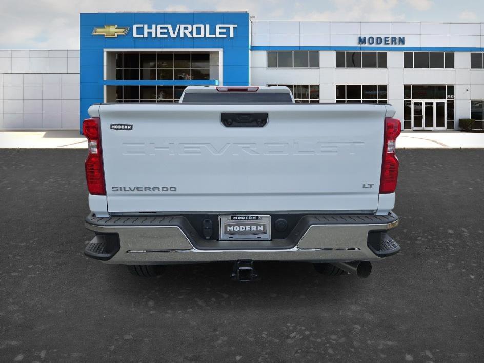 New 2026 Summit White Chevrolet LT image 4