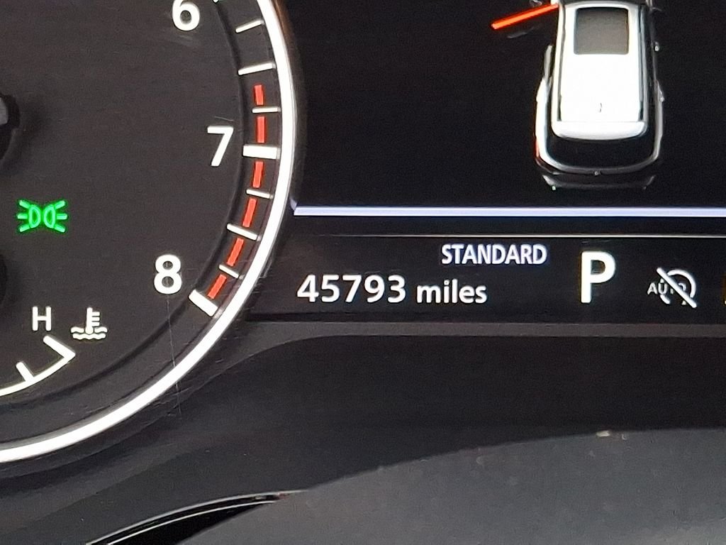 Used 2025 Silver Nissan SL image 23