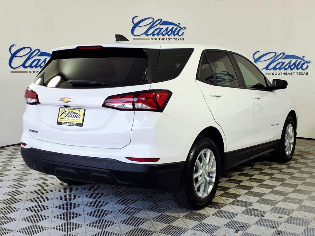 Used 2024 Summit White Chevrolet LS image 6