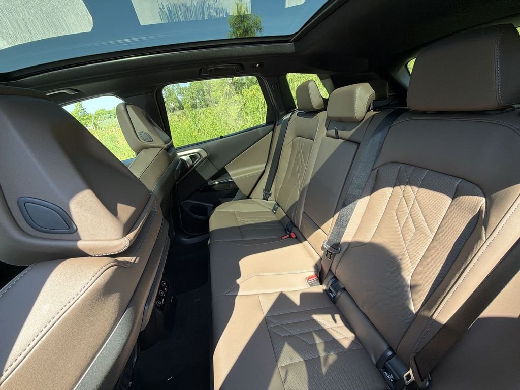 New 2026 Brooklyn Grey Metallic BMW M50 xDrive image 25