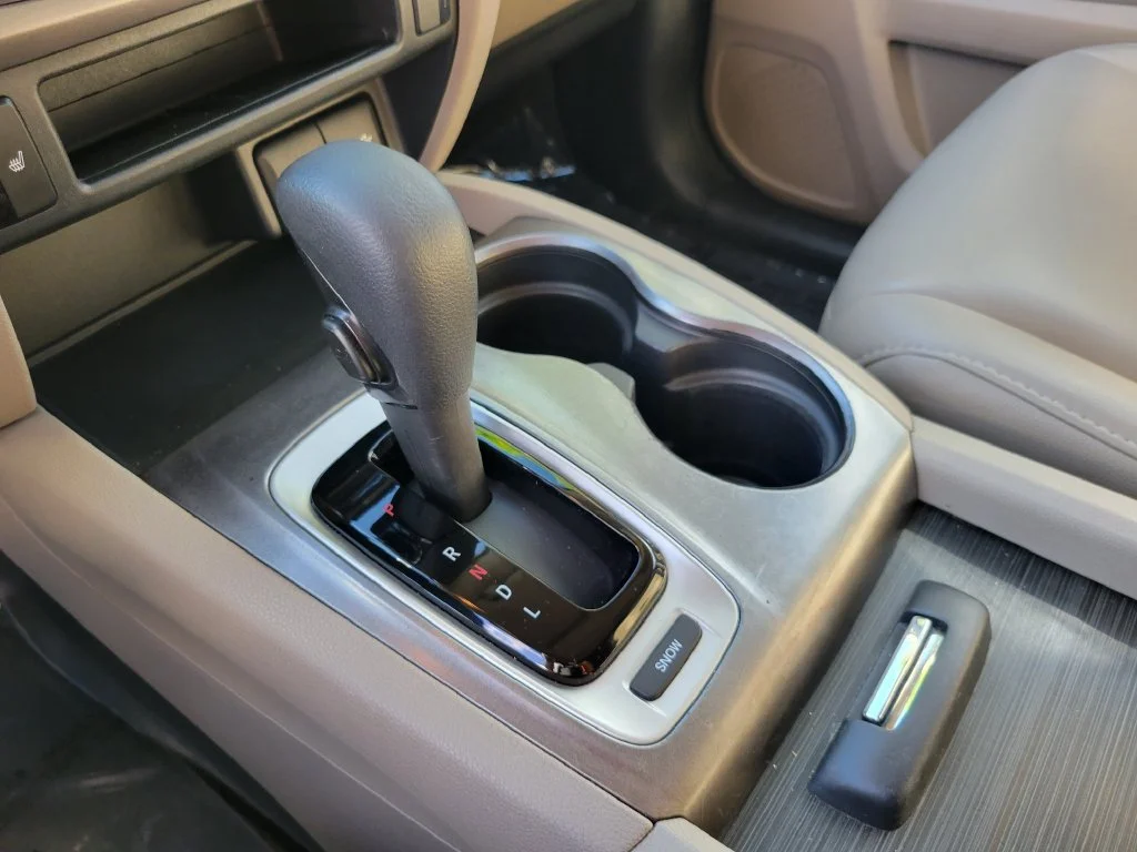 Used 2020 White Honda EX-L image 35