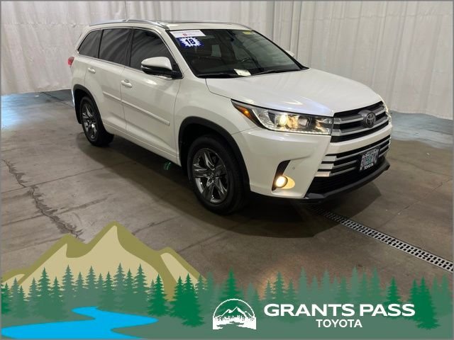 2018 Toyota Highlander Limited Platinum 4x4 V6's photo