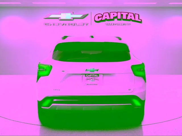 Used 2025 White Chevrolet LT image 4