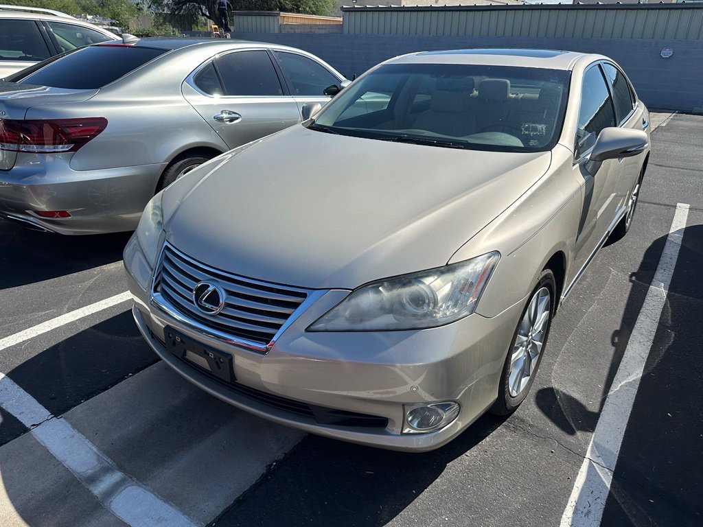 Used 2011 Beige Lexus 350 image 9
