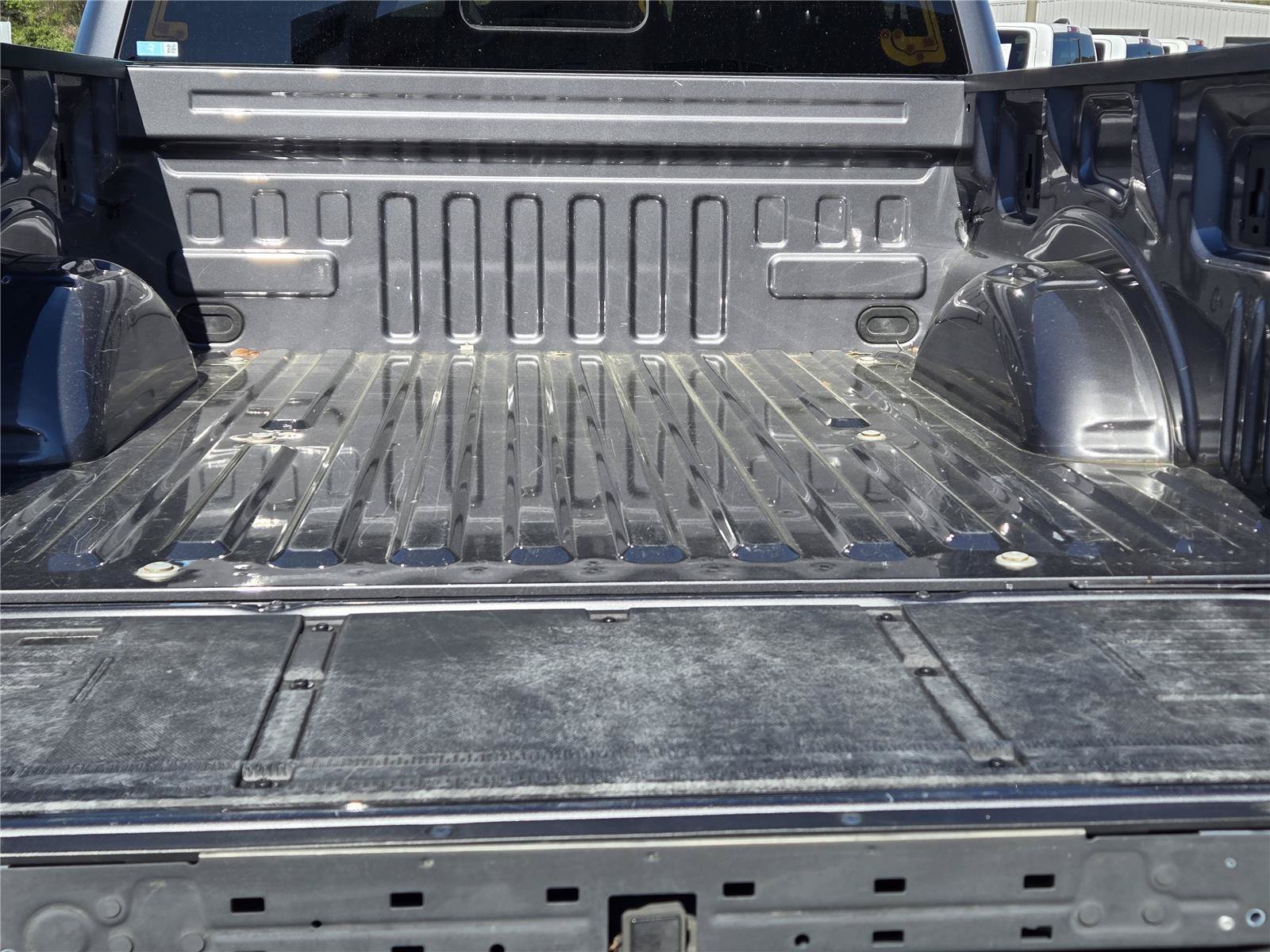 Used 2022 Gray Ford XLT image 10