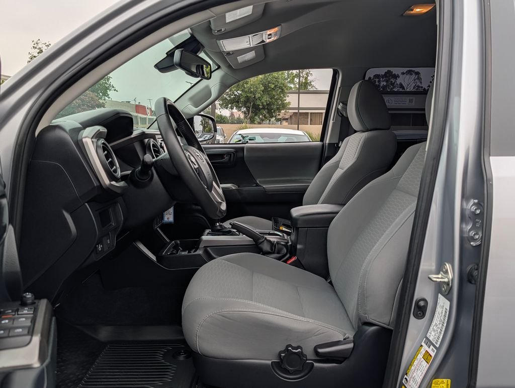 2019 Toyota Tacoma SR5 - Photo 10