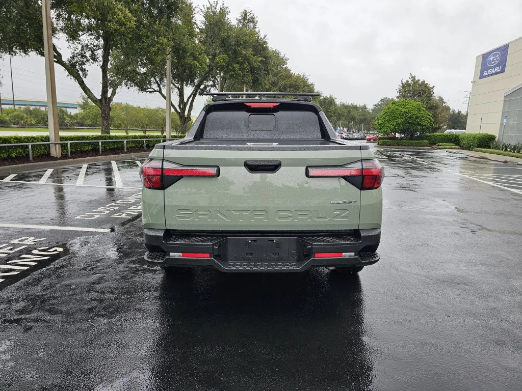 Used 2022 Green Hyundai SEL Premium image 4