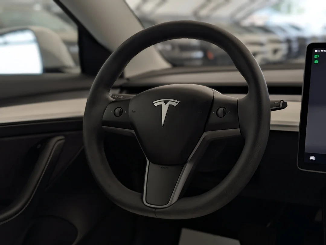 Certified Used 2022 White Tesla Long Range - - AWD - Self-Driving - Leather - Traffic Aware & More! image 16