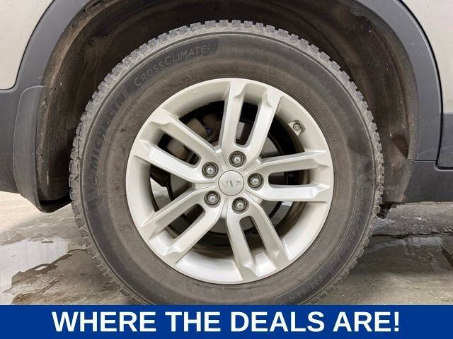 Used 2014 Silver Kia LX image 23