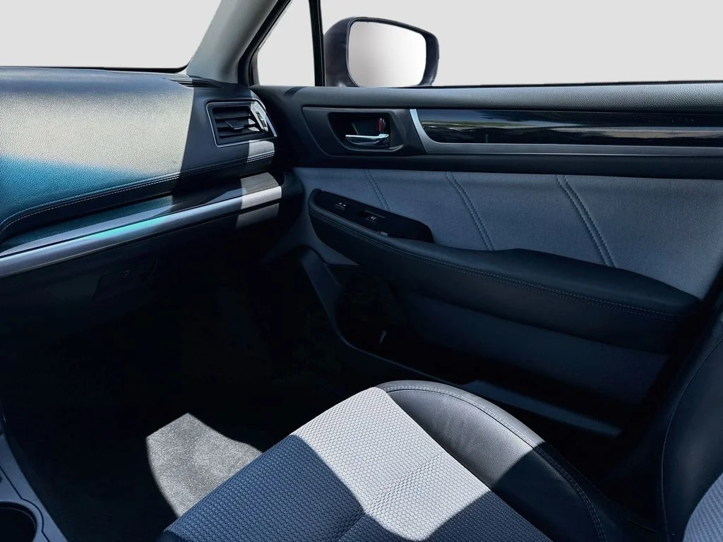 Used 2018 Gray Subaru 2.5i image 29