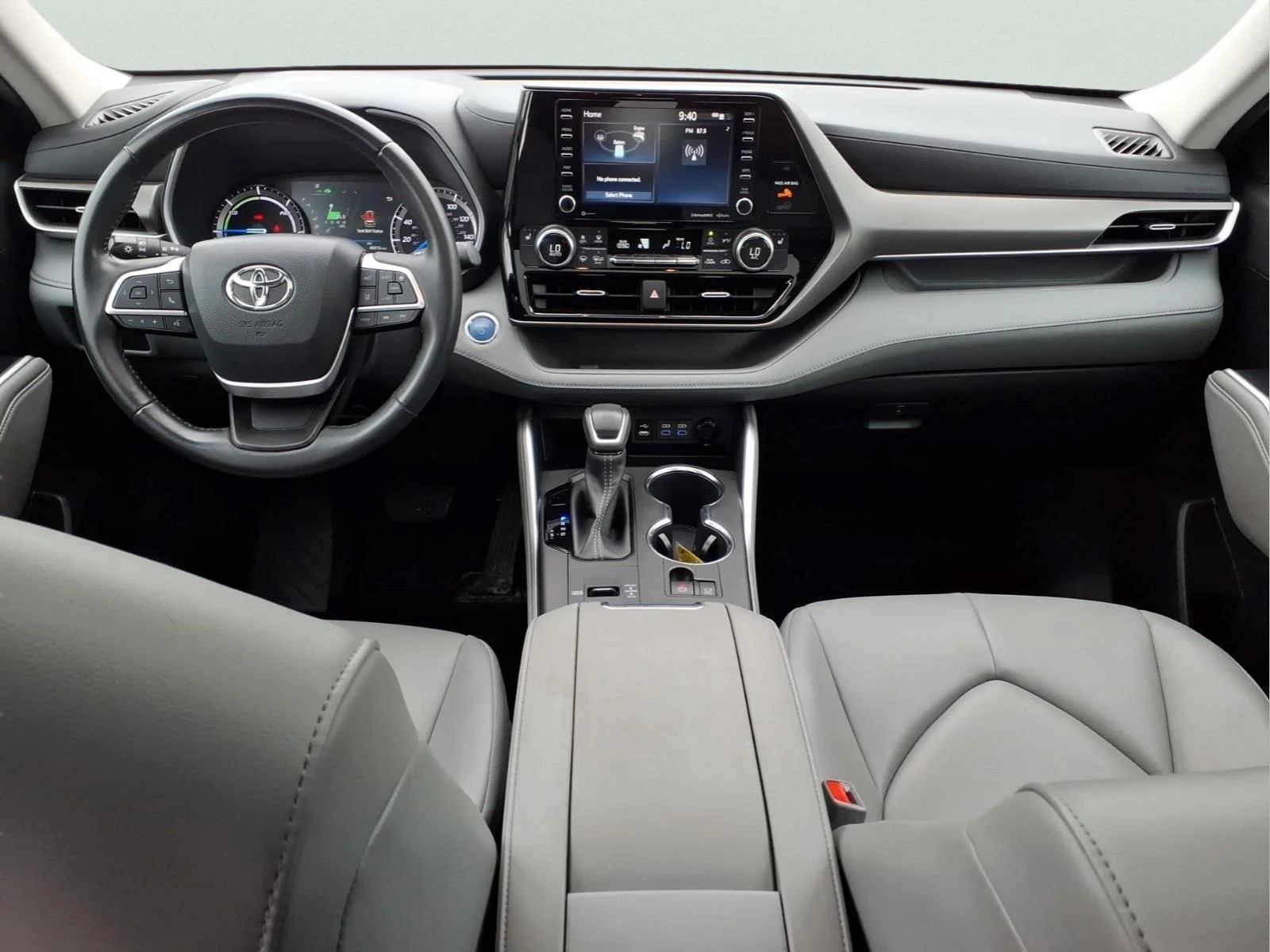 Used 2022 Black Toyota XLE image 12