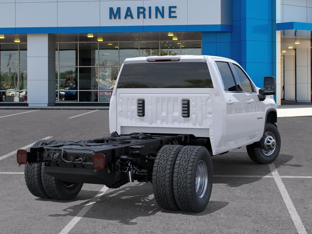 New 2026 Summit White Chevrolet Work Truck image 4