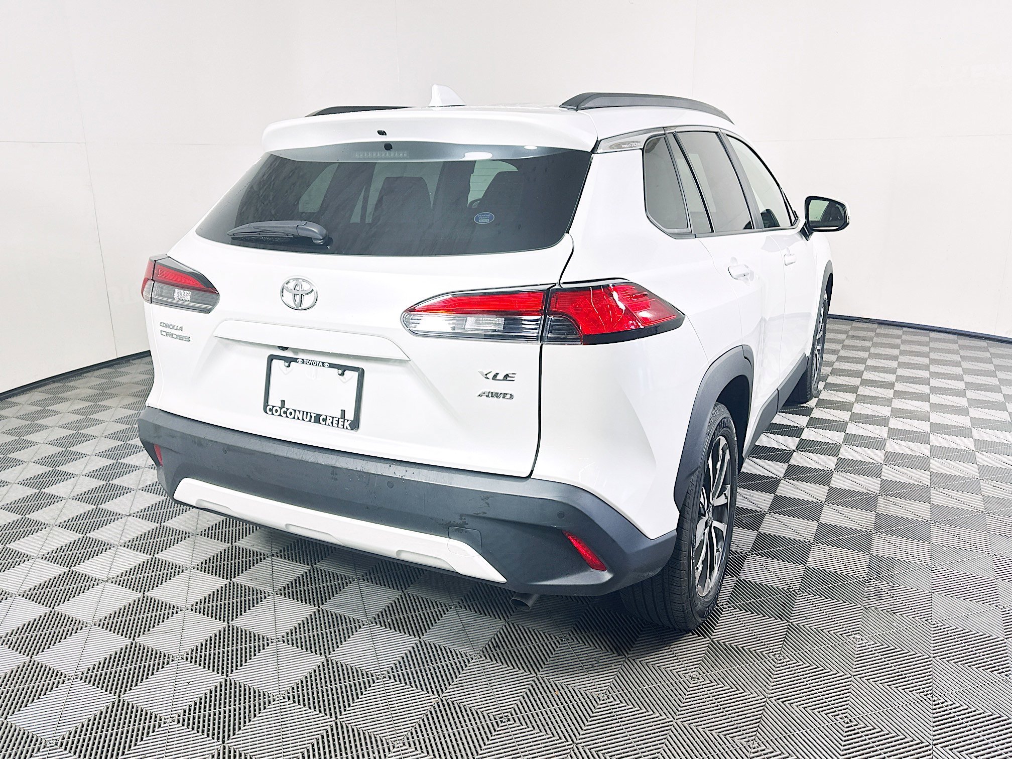 2023 Toyota Corolla thumbnail 5