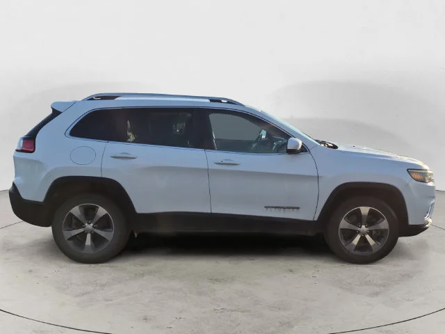 Used 2020 Bright White Clearcoat Jeep Limited image 4