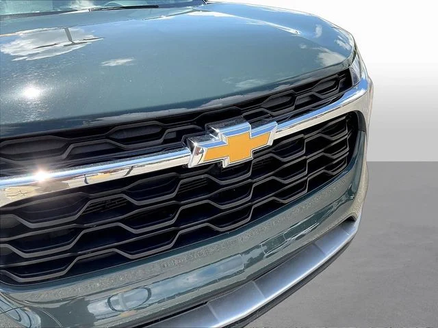 Used 2025 Gray Chevrolet LT image 33