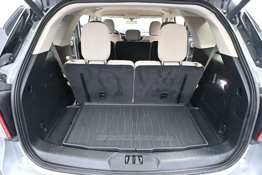 Used 2022 Silver Ford Base image 41