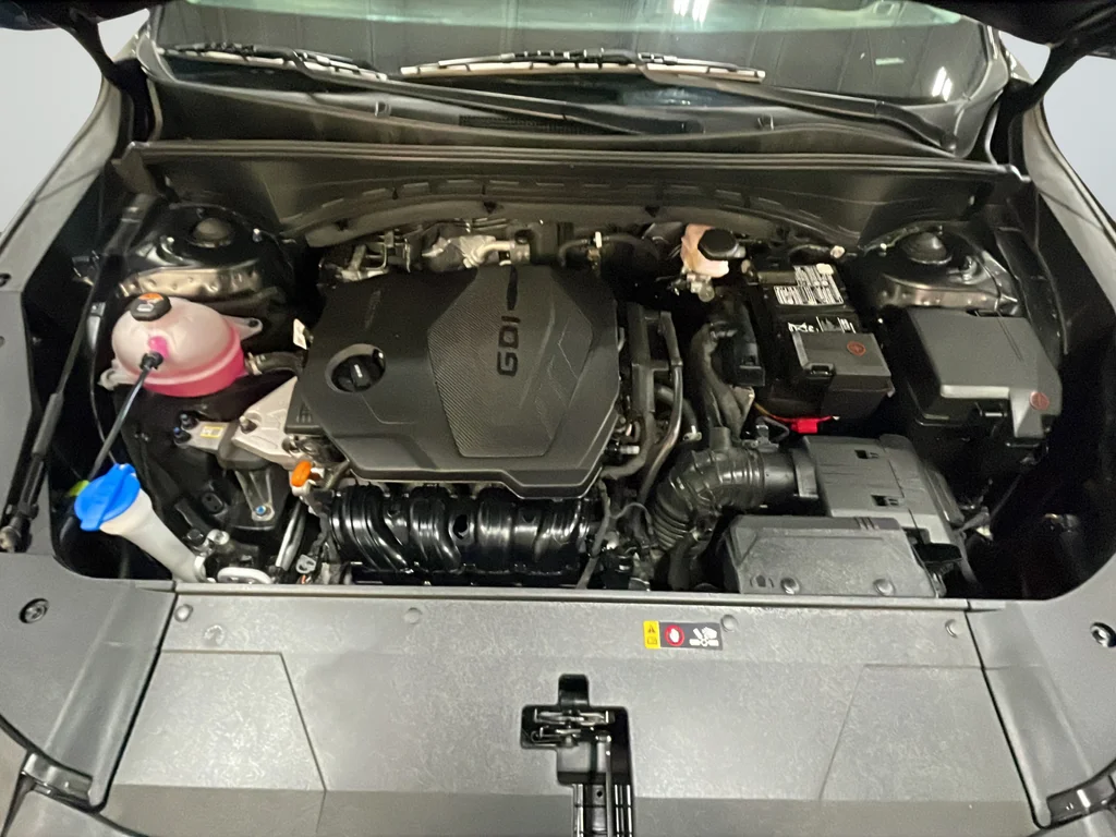 Used 2024 Black Kia S image 40